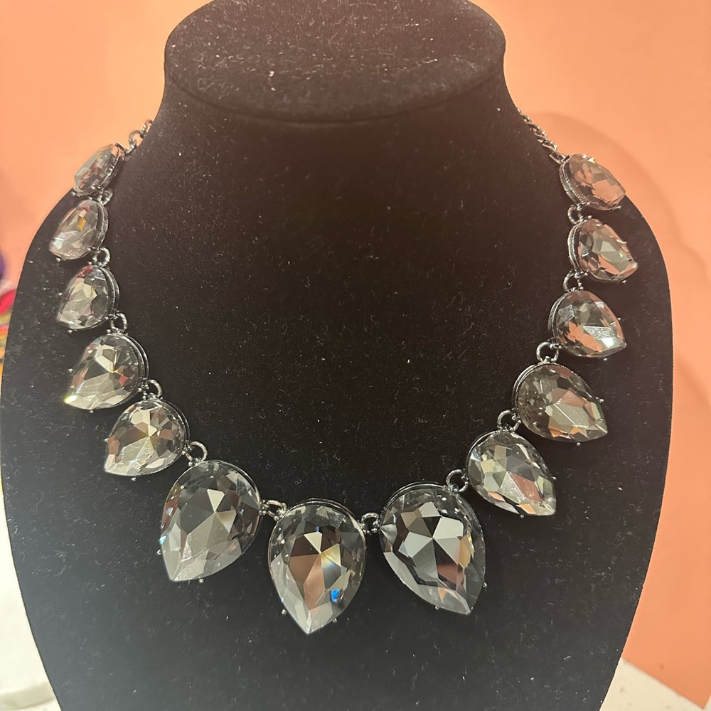 Elegant Silver Teardrop Necklace Natasha